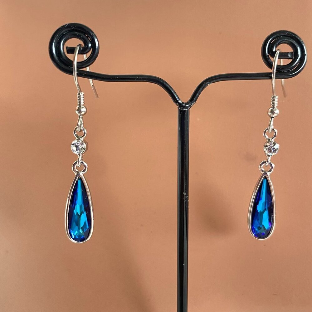 FAC Dazzling Sapphire Blue Crystal Teardrop Earrings​​​